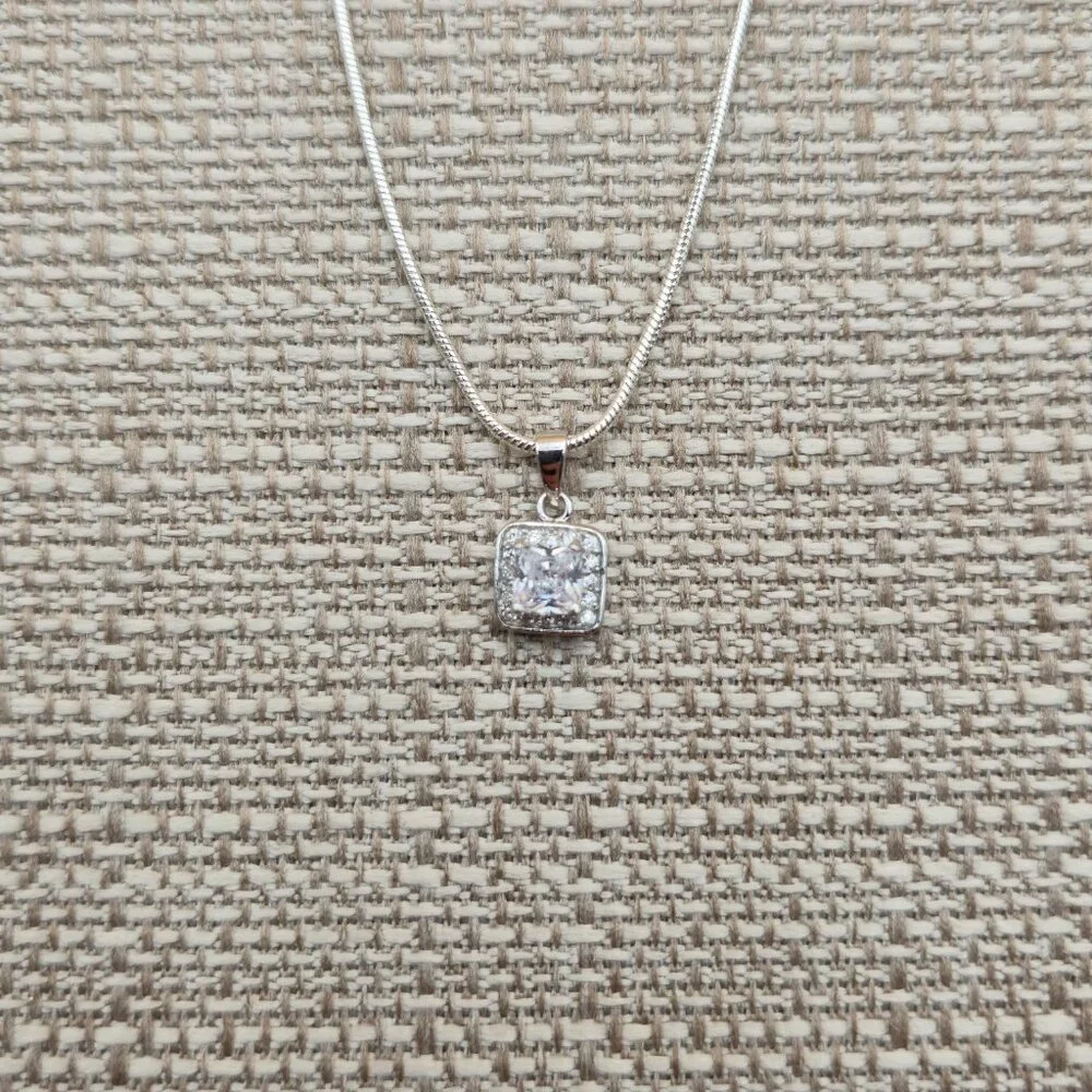 18 Inch Sterling Silver Square Cubic Zirconia Pendant Necklace A4786 - Picture 4 of 8